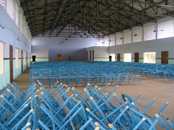 binnenkant v/h auditorium / interieur de l' auditorium